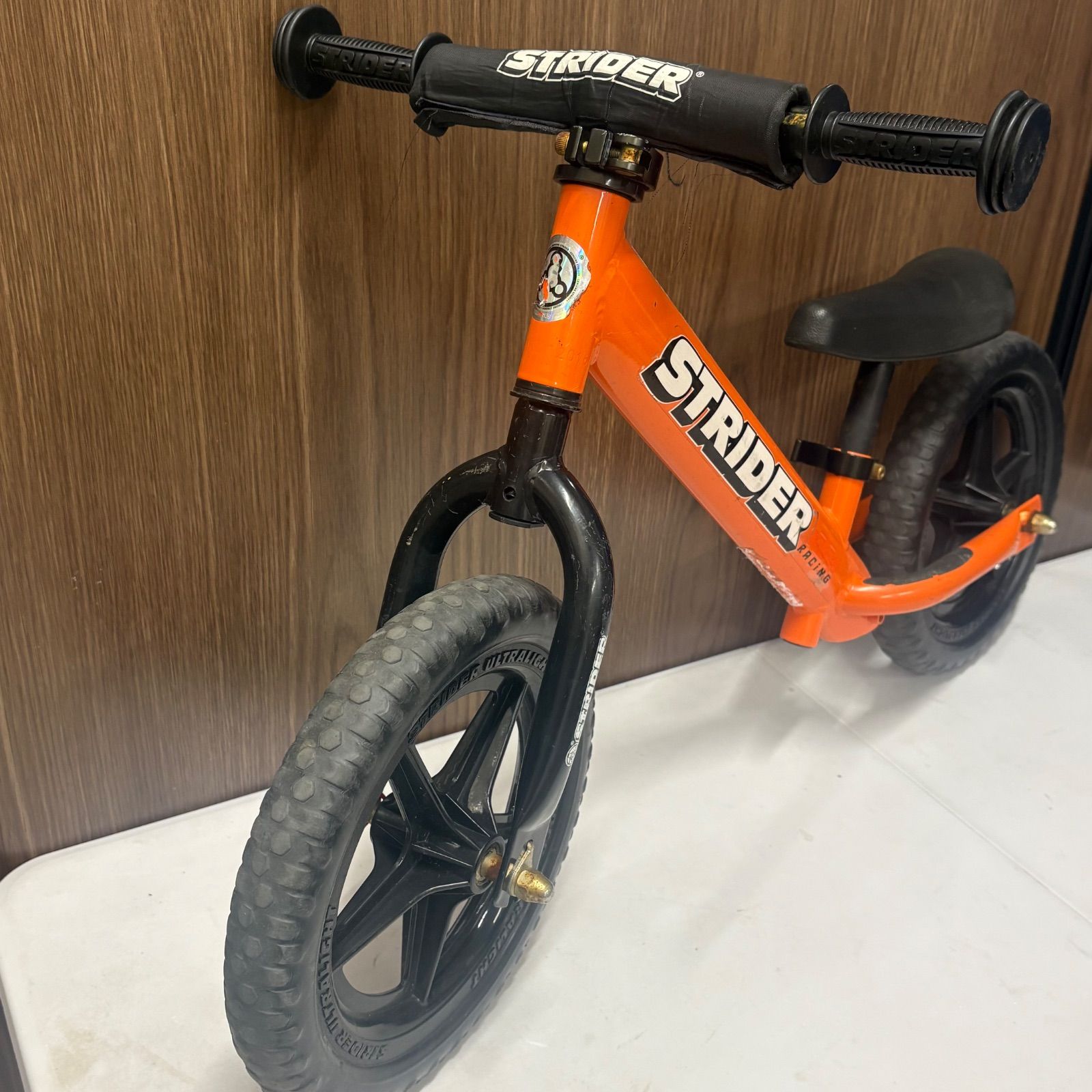 STRIDER ストライダー　バランスバイク 日本正規品 STRIDER ストライダー スポーツ バランスバイク 12インチ