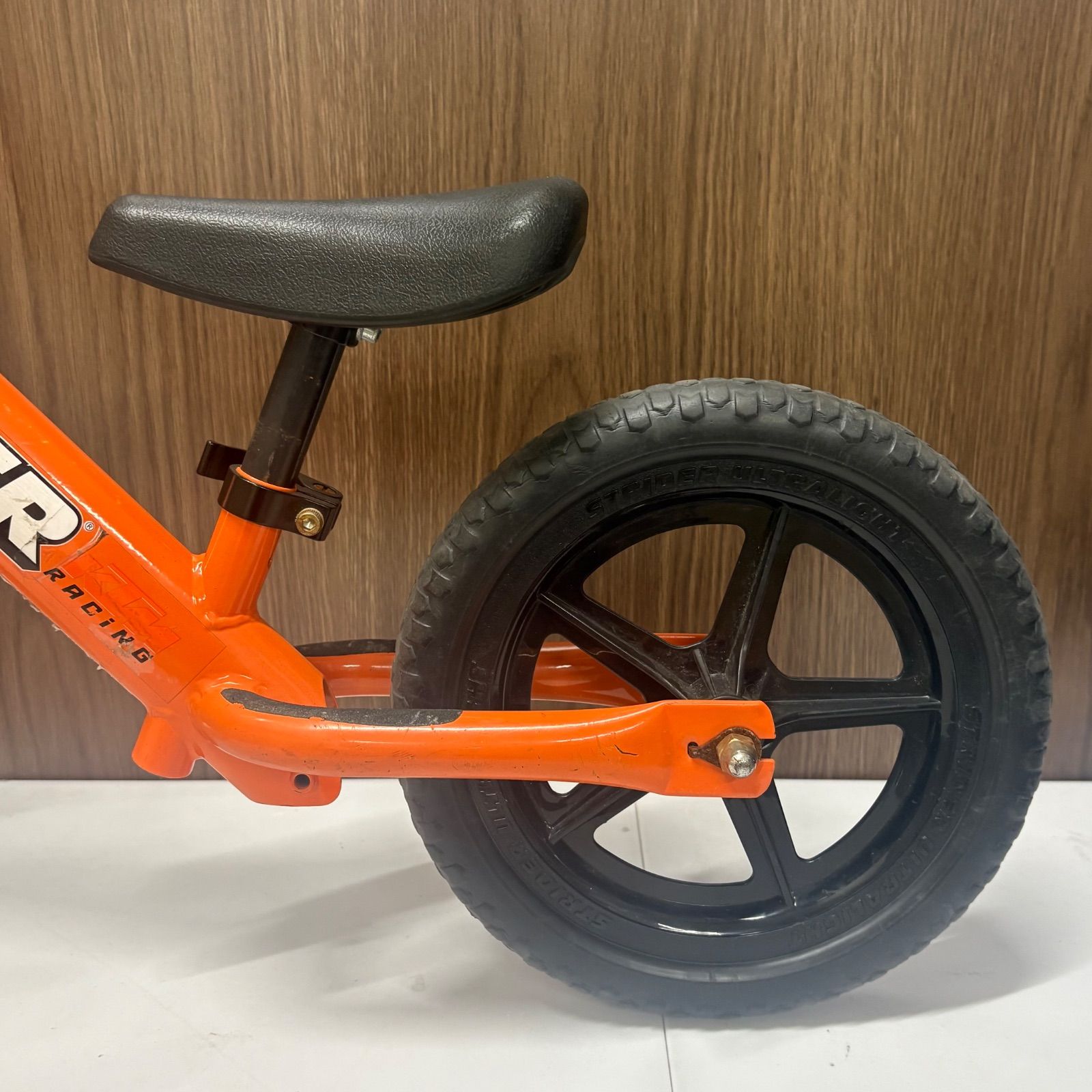 日本正規品 STRIDER ストライダー スポーツ バランスバイク 12インチ