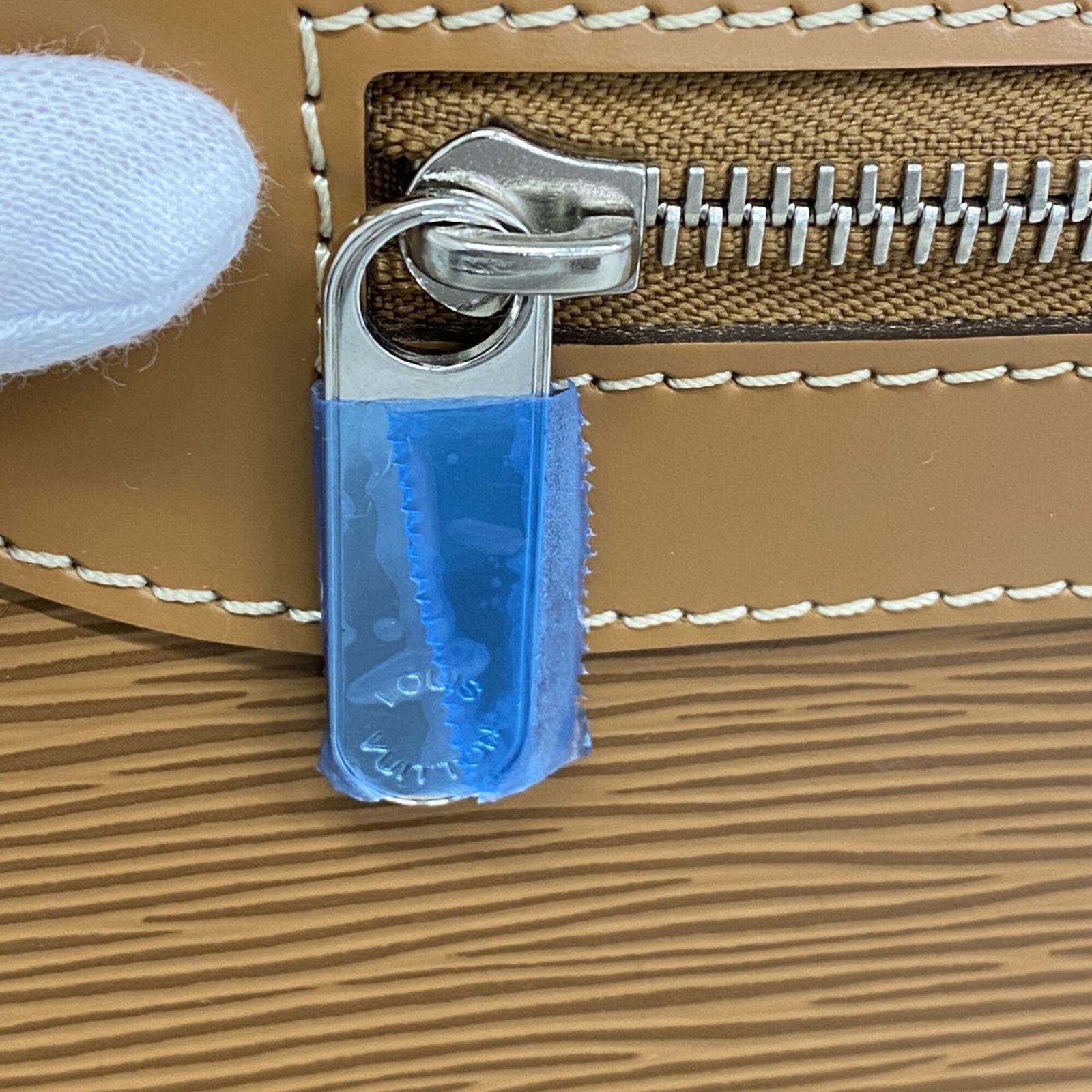 ルイ・ヴィトン(Louis Vuitton) ルイ・ヴィトン ショルダーバッグ エピ