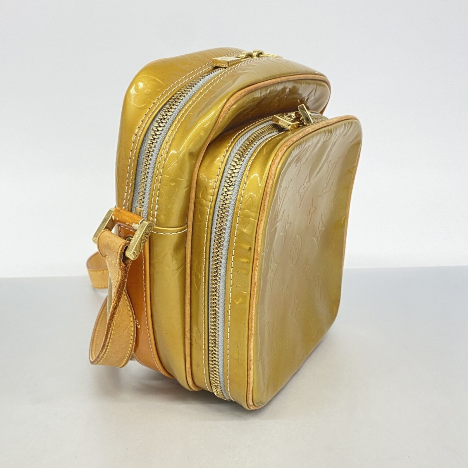 【5ab1128】ルイヴィトン ショルダーバッグ ヴェルニ ウースター M91036 グリ【中古】レディース ルイ・ヴィトン(Louis Vuitton) ルイ・ヴィトン ショルダーバッグ
