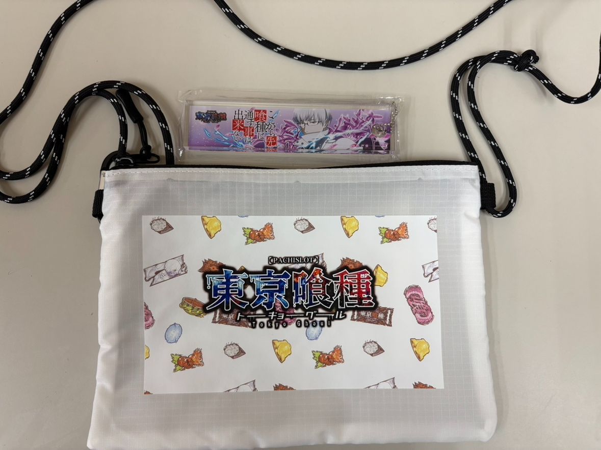 東京喰種サコッシュ未使用 非売品】東京喰種 サコッシュ（白） 1個 - メルカリ