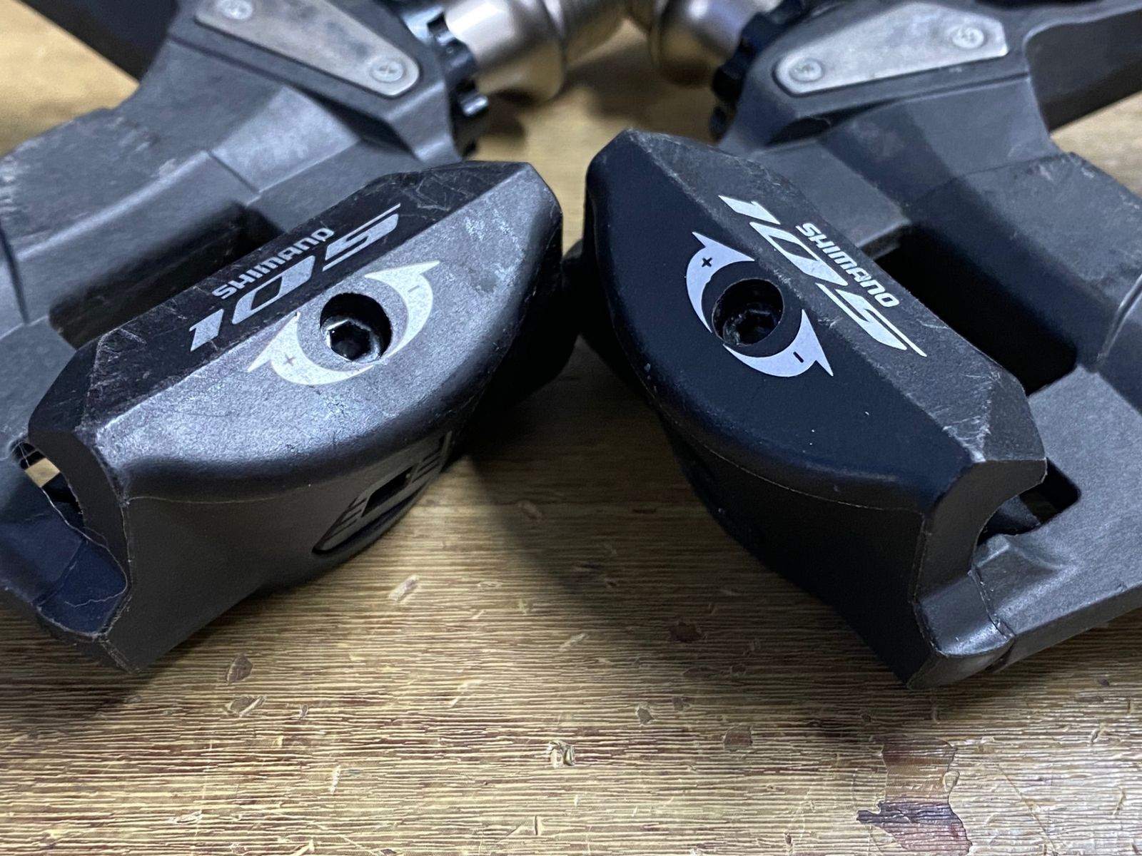 シマノULTEGRA ビンディングペダル シマノ（SHIMANO） ペダル PD-R8000-L プラス4mm軸仕様 SPD-SLペダル