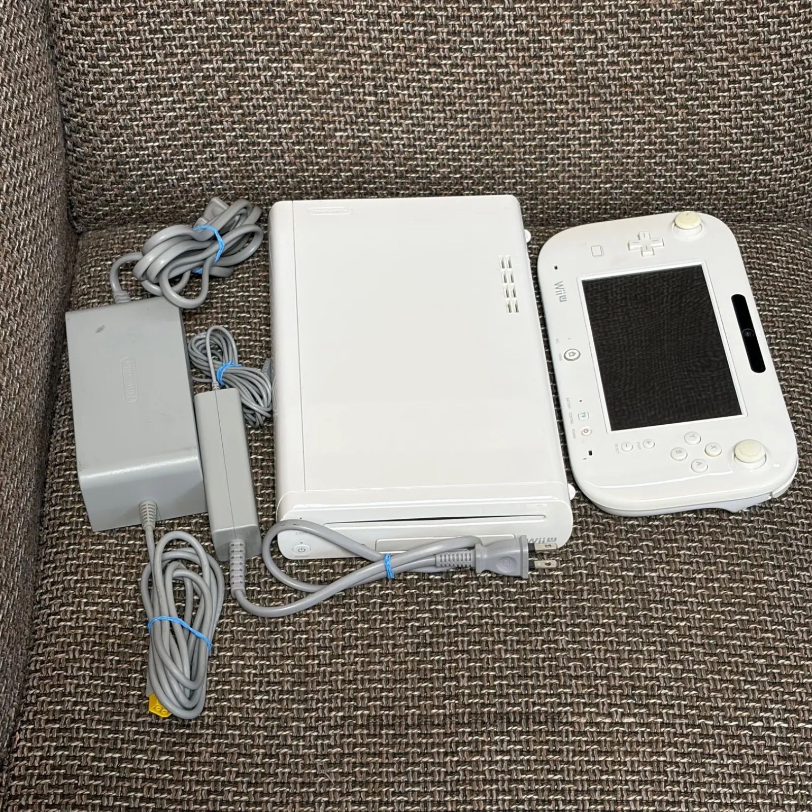 動作OK】WiiU 本体 セット マリオカート8内蔵 ゲームパッド付き 任天堂 