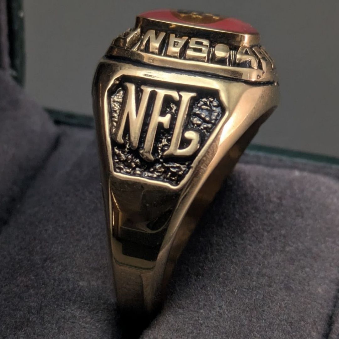 米国ヴィンテージ NFL 49ers チャンピオンリング 30号以上 米国ヴィンテージ NFL 49ers チャンピオンリング 30号以上 ビッグ