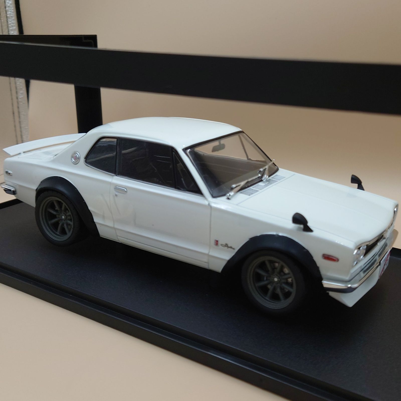 1/18 日産 スカイライン C10 ハコスカ ホワイト 1970 SOLIDO - メルカリ