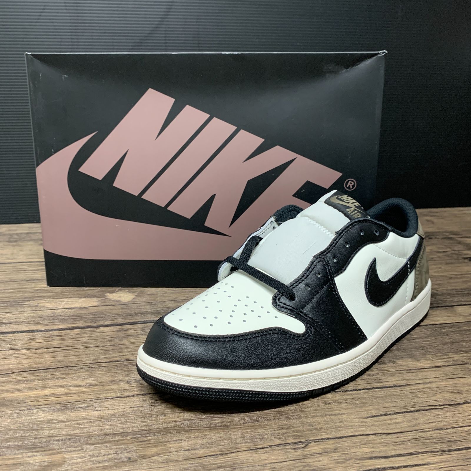むつ80-042207] [併売] Nike Air Jordan 1 Retro Low OG Mocha 29.0cm 