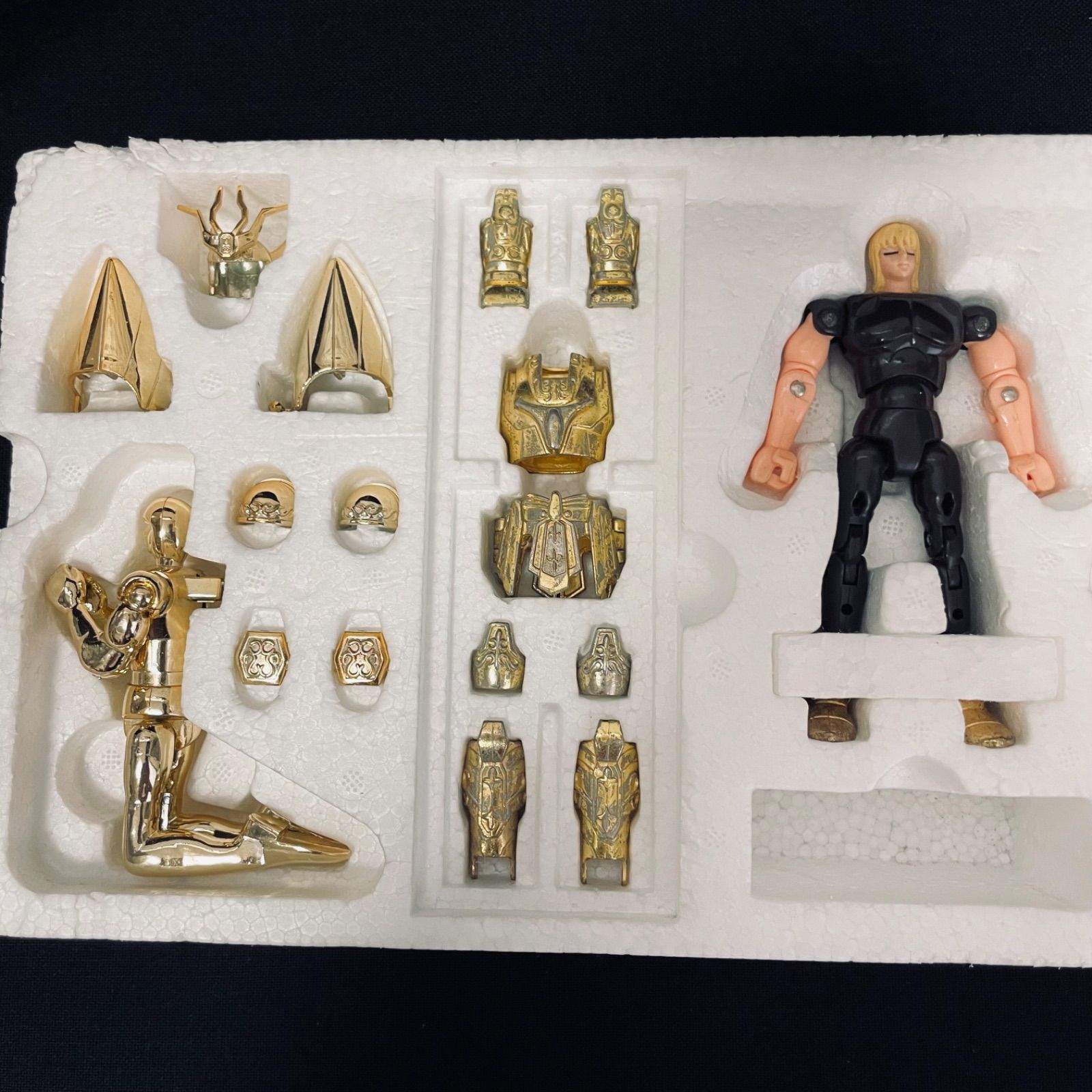 ○4 BANDAI/聖闘士星矢、バルゴクロス、乙女座の聖衣、セイントクロス