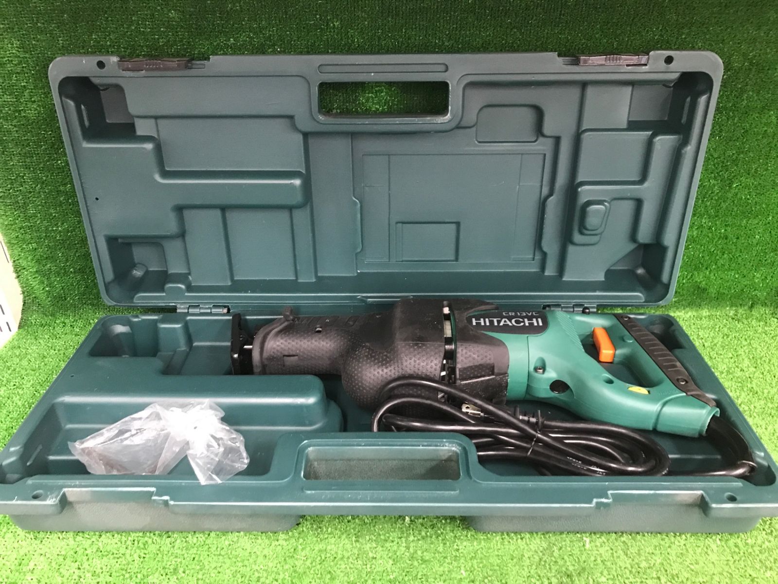 中古品】【0906】☆HiKOKI(旧日立工機) 130㎜電子セーバソー CR13VC