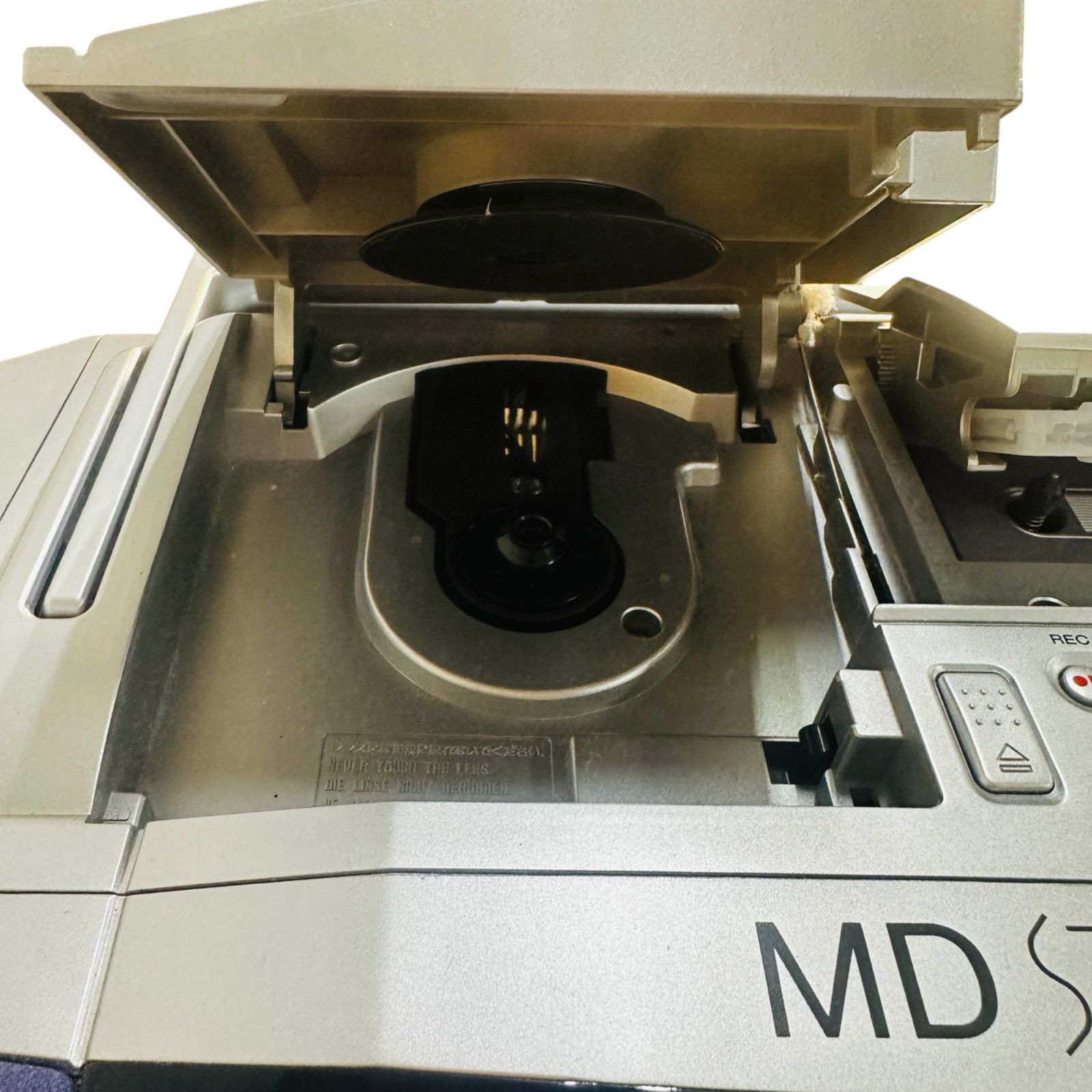 M04008 CD/MDラジカセ SHARP MD-F11 シルバー CD MD カセットテープ