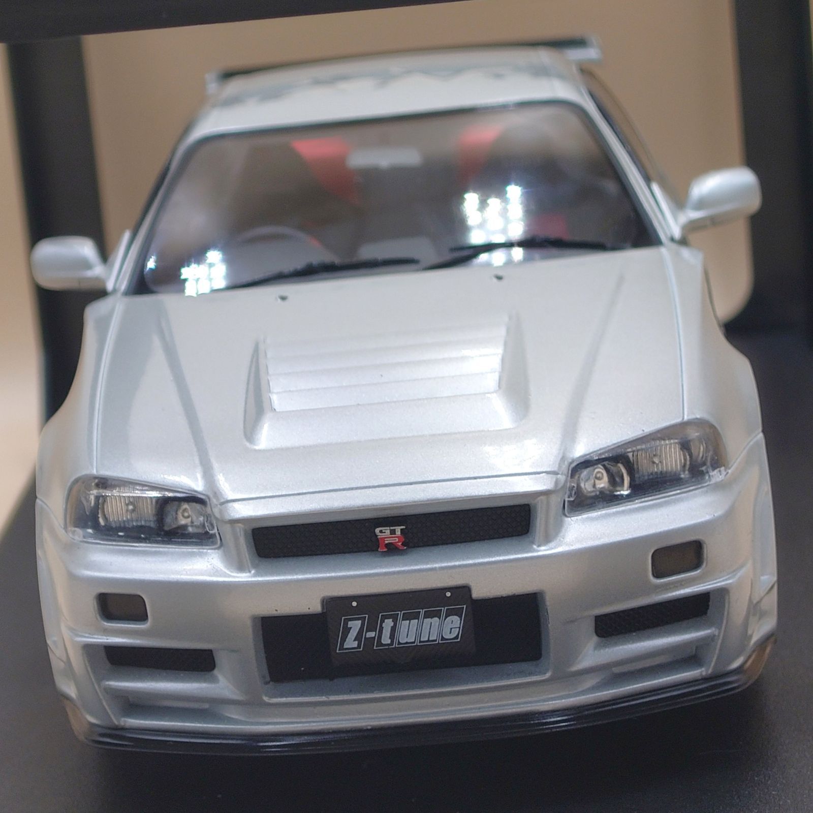 1/18 日産 スカイライン GT-R R34 シルバー Z-tune 1999 ソリド製ダイ