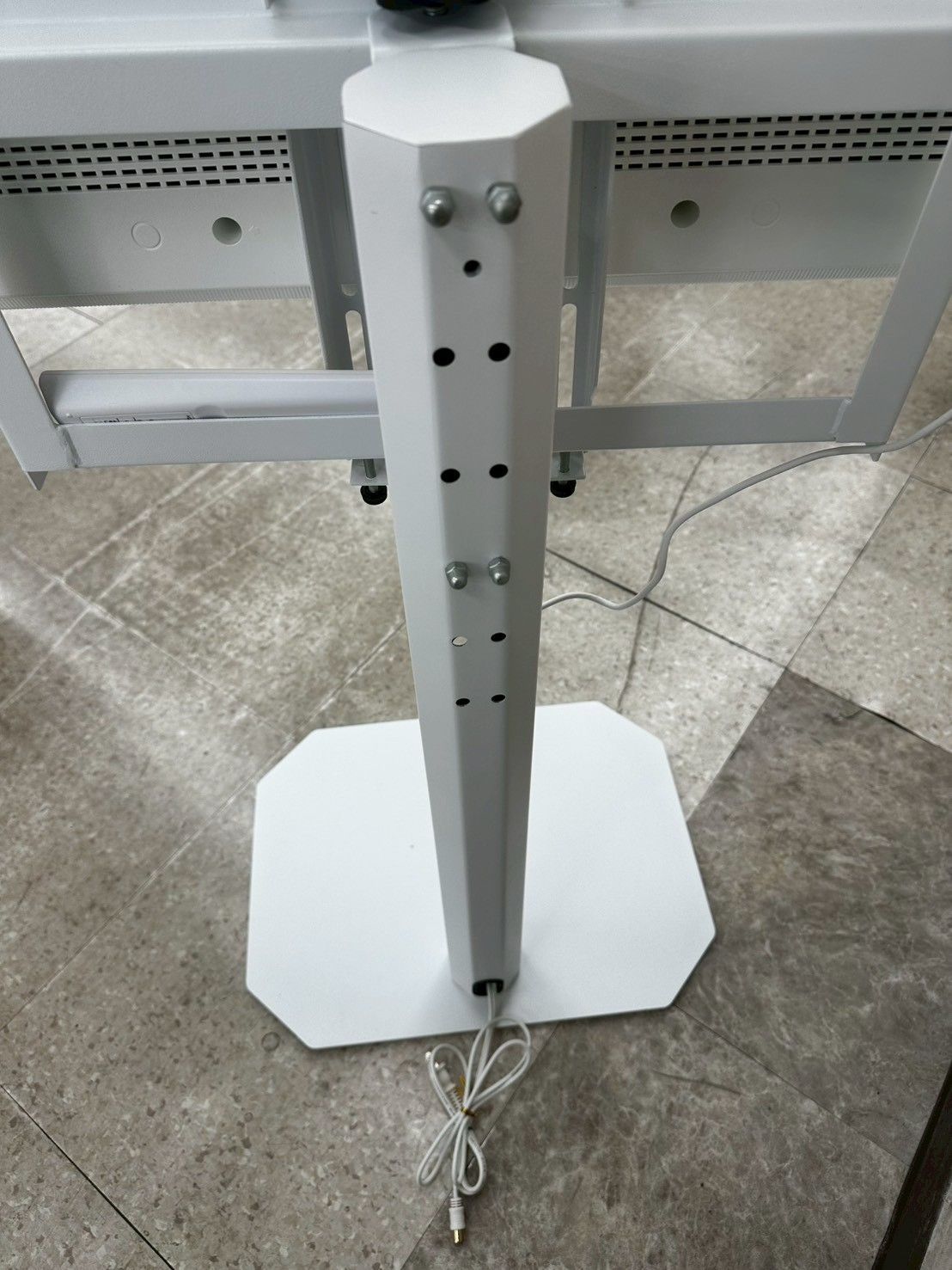 ★リユースのサカイ横浜南店★YM1907 SHARP 液晶テレビ３２インチ 2T-C32AE1 19年製 動作確認／クリーニング済み リユースのサカイ高崎店（関東地域限定販売） SHARP 液晶テレビ32