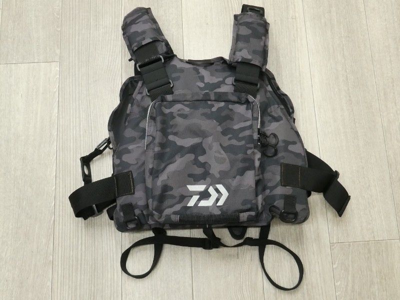 Daiwa フローティングゲームベスト DF6206 カモフラ I) ダイワ(DAIWA