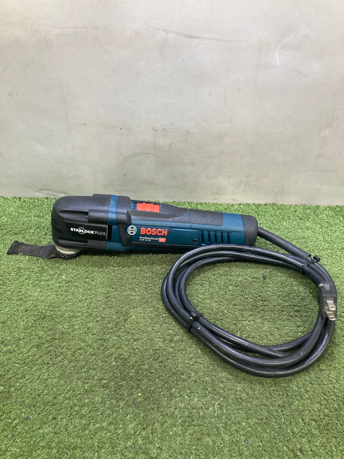 中古品】【0921】☆BOSCH(ボッシュ) マルチツール(カットソー) GMF30