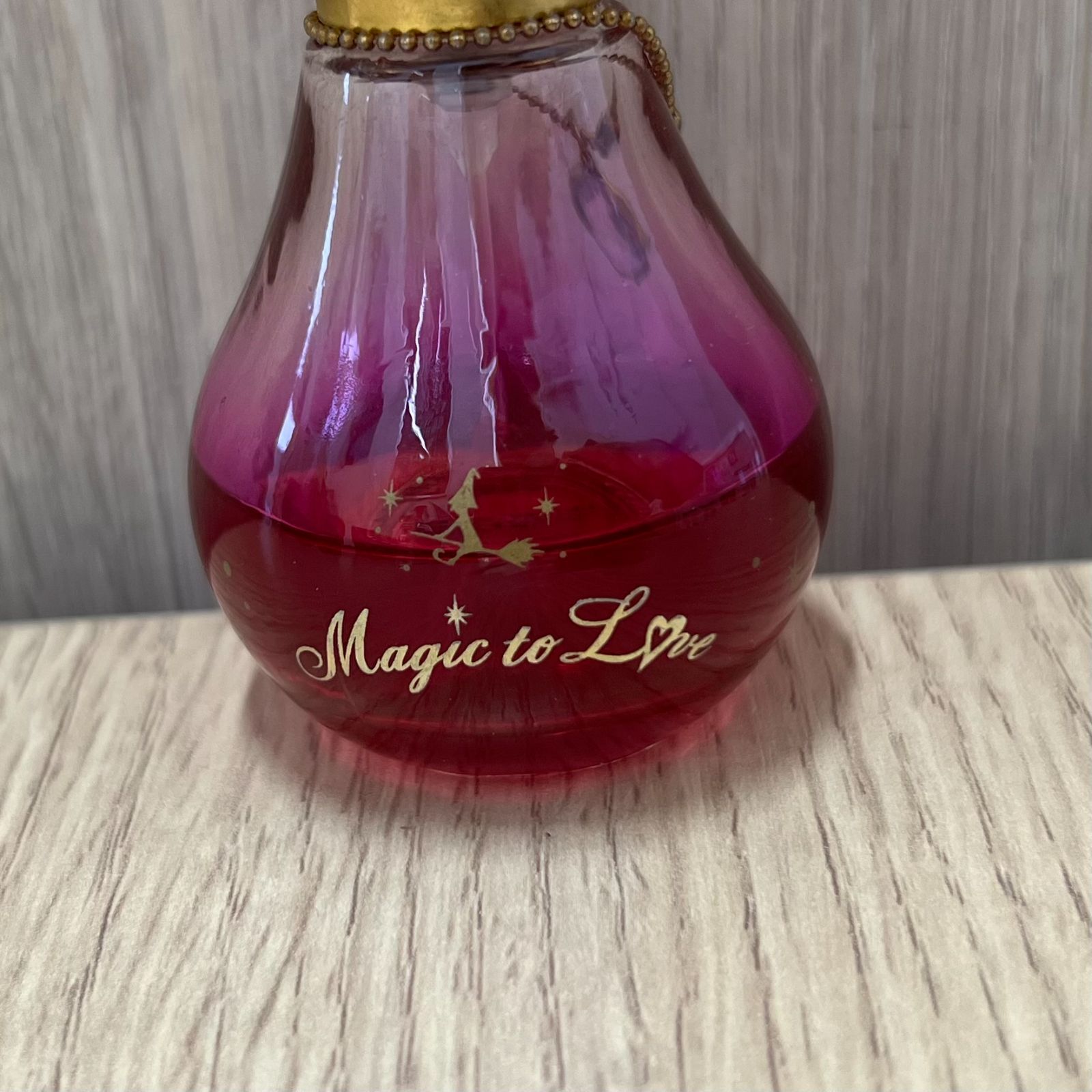 Y0444]ラブ＆ピース マジックトゥラブ オードパルファム 香水 30ml