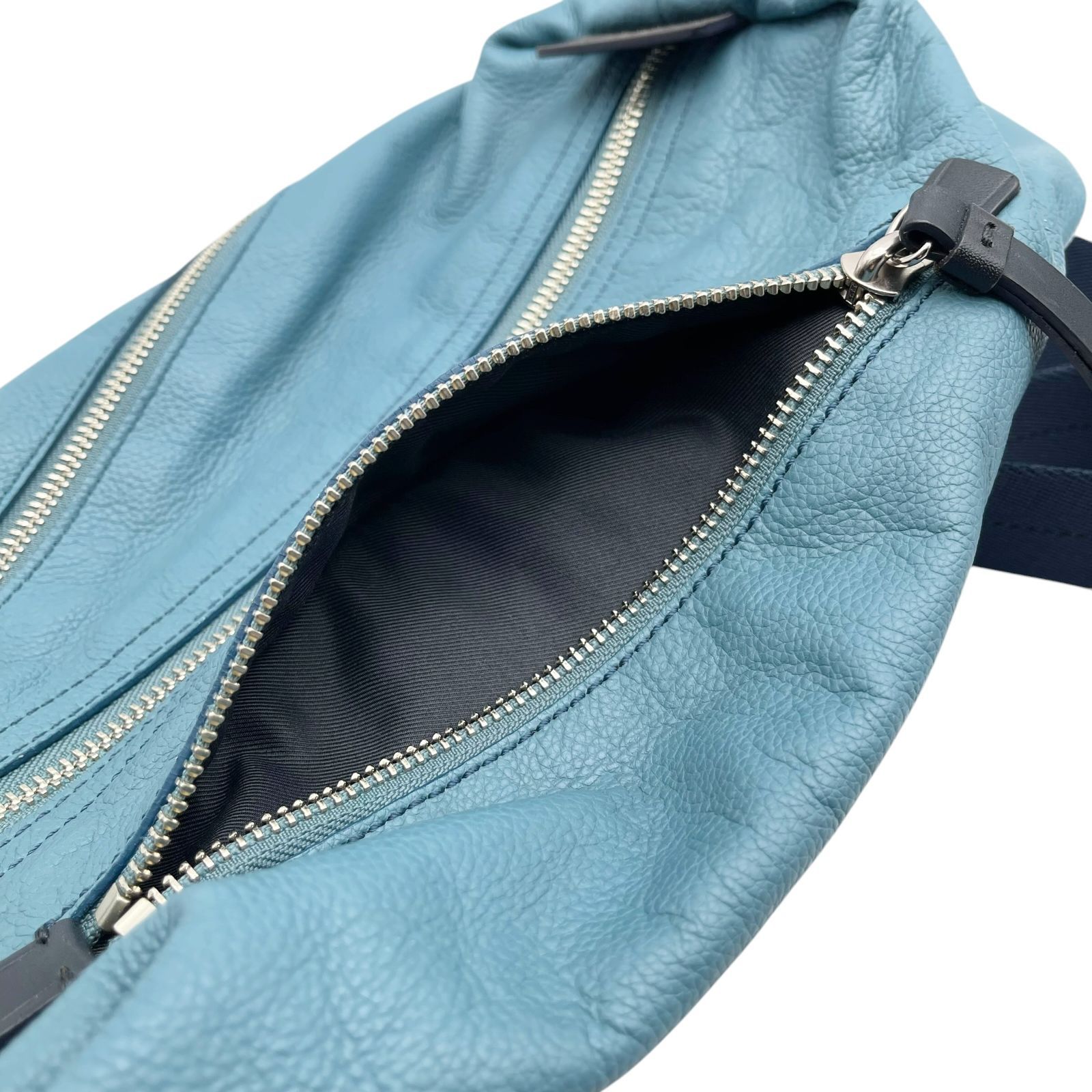 美品 COACH コーチ トンプソンレザースリングバッグ ボディバッグ