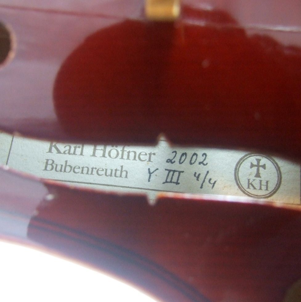 メンテ済み 本体美品 ドイツ製 カールヘフナー バイオリン 4/4 No11 KARL HOFNER 2005年製 Toyoケース 未使用弓 ナイロン弦 ガルネリタイプ顎当て 肩当 松脂 アジャスター内蔵テールピース搭載 中古バイオリン 全国発送対応 愛知県清須市より 名古屋市近郊 管理（カ）K7267 ドイツ製 カールヘフナー Karl Hofner Violin 4/4 バイオリン YⅢ 2002