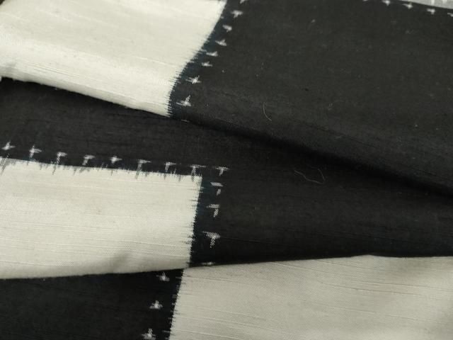 平和屋着物●上質な紬　格子　黒地　正絹　逸品　AABH3707cs 平和屋着物○上質な紬 格子 黒地 正絹 逸品 AABH3707csの通販 by 平和