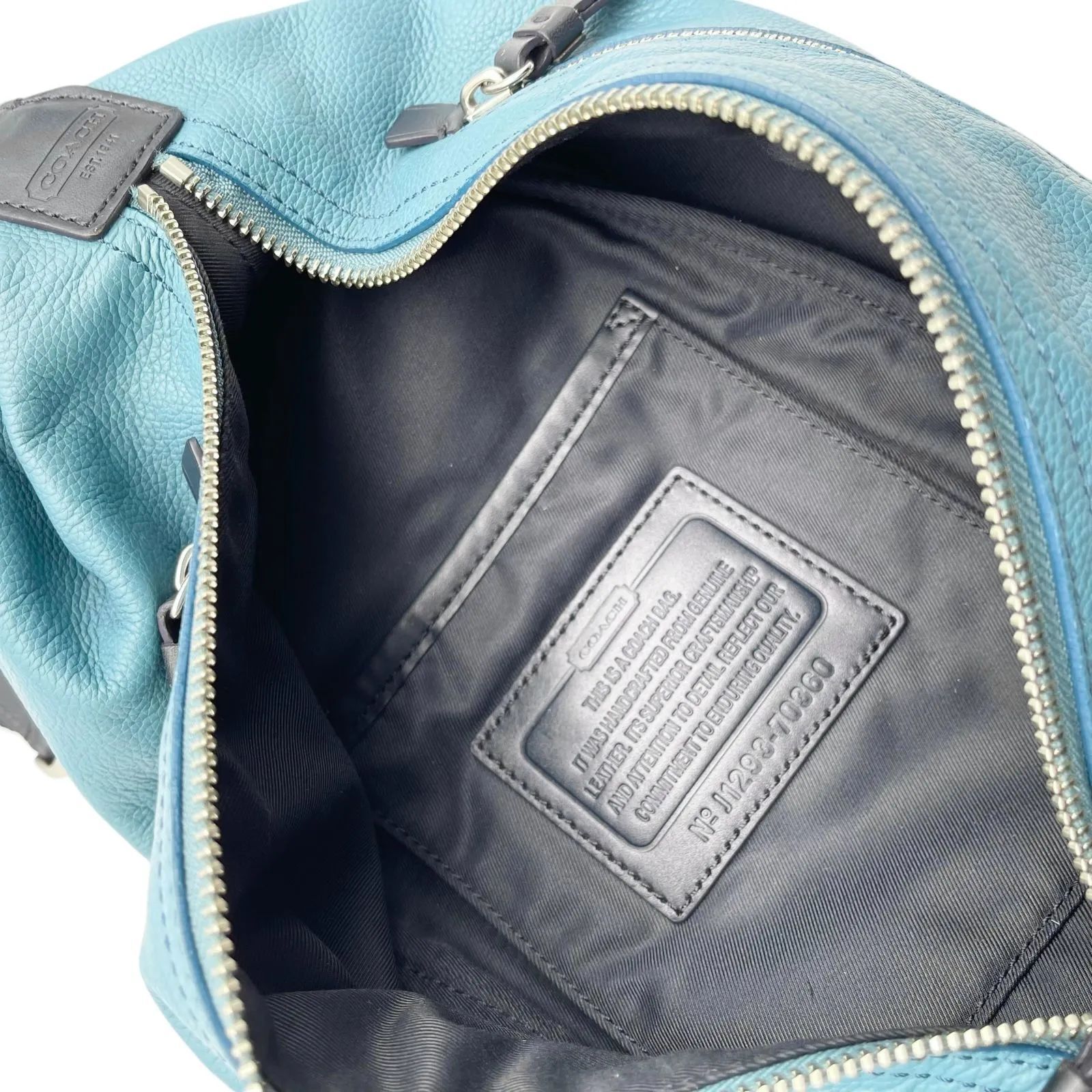 美品 COACH コーチ トンプソンレザースリングバッグ ボディバッグ