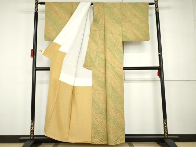平和屋着物●上質な小紋　霞斜縞　暈し染め　正絹　逸品　AABH3768cs 平和屋着物○上質な小紋 霞斜縞 暈し染め 正絹 逸品 AABH3768cs - メルカリ