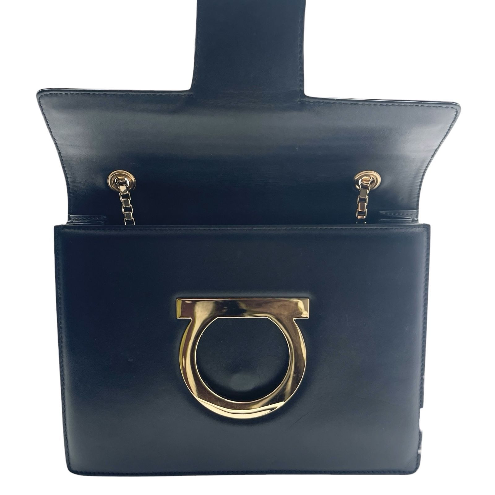 サルヴァトーレ・フェラガモ Salvatore Ferragamo チェーンショルダーバッグ DY-21 F893 サルヴァトーレ・フェラガモ Salvatore Ferragamo チェーンショルダー