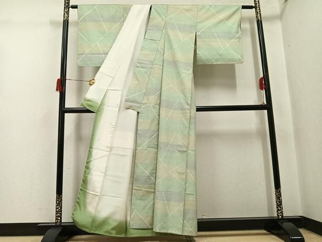 平和屋着物●本場大島紬　カタス9マルキ　幾何学文様　正絹　逸品　AABH6863ph 平和屋着物○本場大島紬 カタス9マルキ 幾何学文様 正絹 逸品