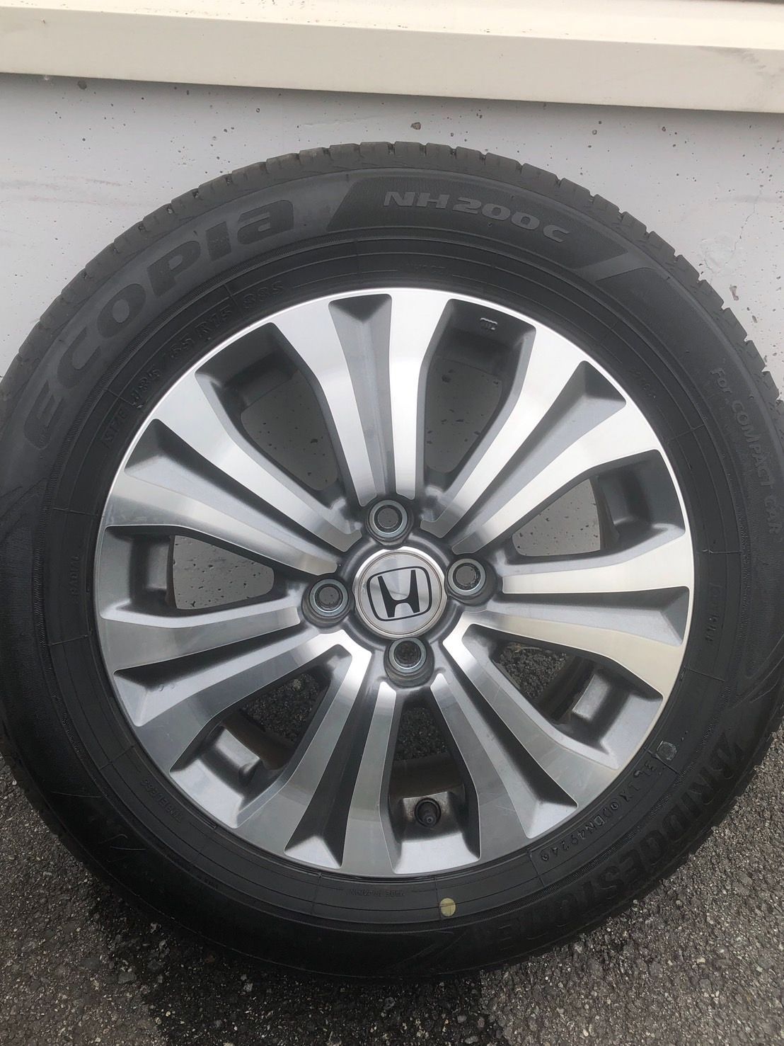 フリードスパイク 純正ホイールタイヤセット 185/65R15 No.1101 - メルカリ