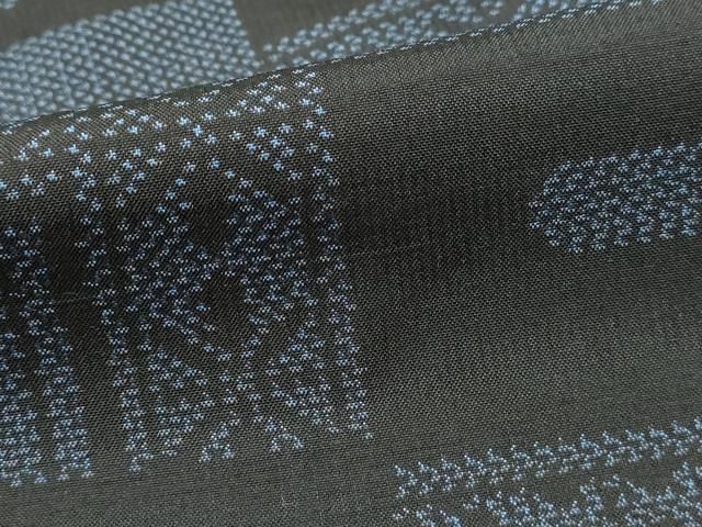 平和屋着物●本場大島紬　幾何学文様　正絹　逸品　AABG4460fy 平和屋着物□本場大島紬 幾何学文様 えいこう絹織物 証紙付き 正絹