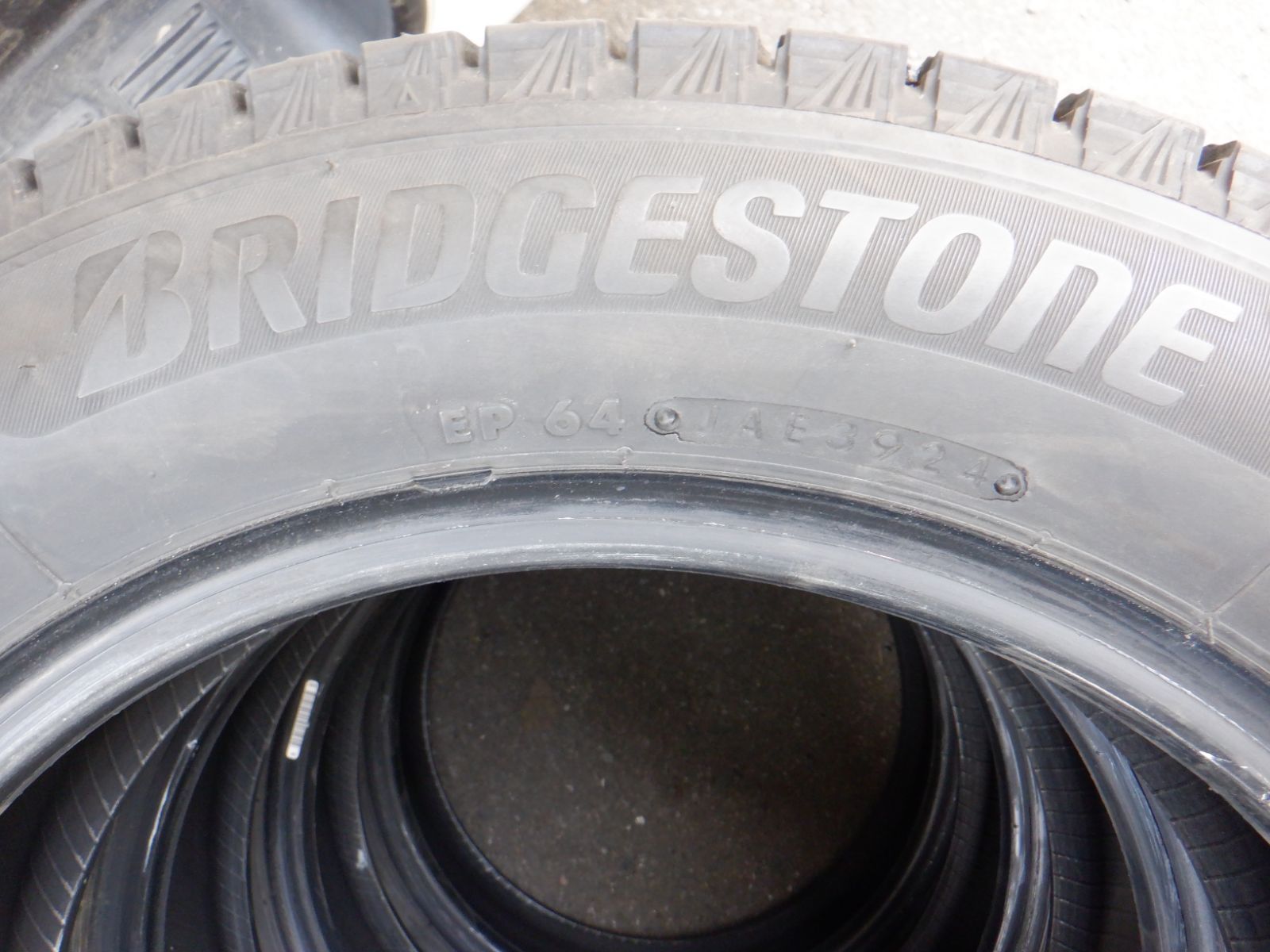 効く！ブリザック　165/65R15　タフト　ソリオ　デリカD2　SCHNEIDER　岩手県盛岡市 効く！ブリザック 165/65R15 タフト ソリオ デリカD2 SCHNEIDER 岩手県