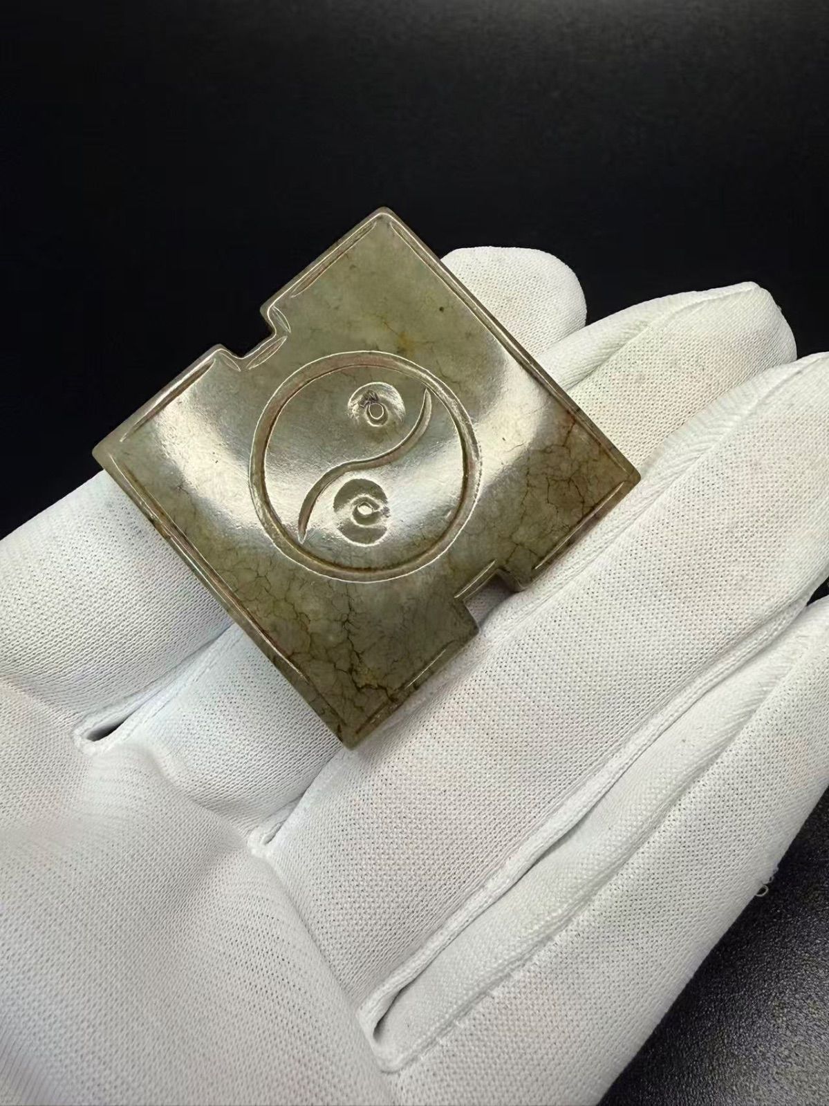 中古 河磨玉 皮色 太陽神 仿古彫刻 ペンダント 中国美術 玉佩 CL0006 中古 梅花彫刻 ペンダント 玉佩 ネックレス 和田玉アクセサリー CL0016