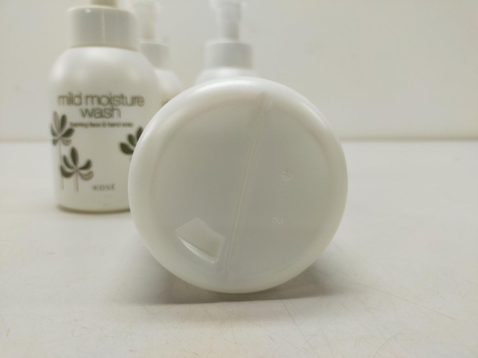 未使用/4本】コーセー マイルドモイスチュアウォッシュ 300ml KOSE 泡