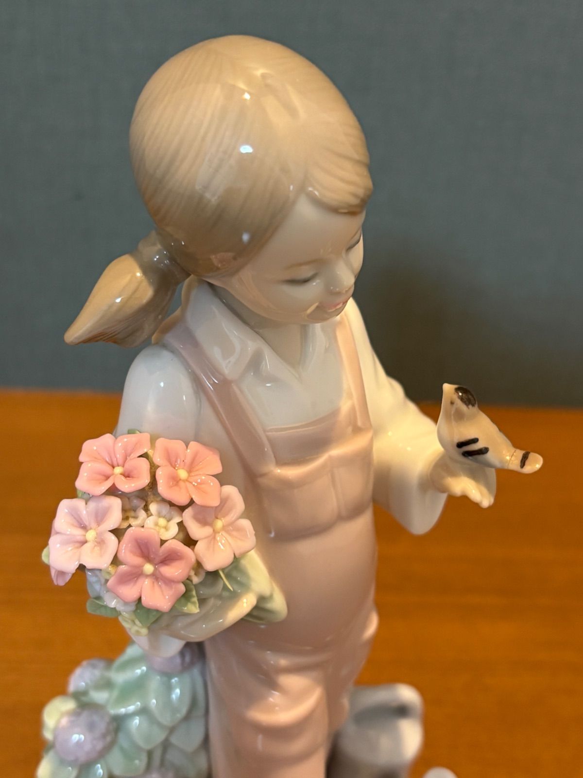リヤドロ LLADRO 人形 小鳥と話す少女 - メルカリ