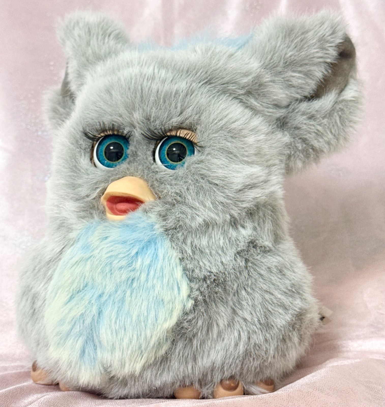 ファービー2 クラウディスカイ　青目　英語版　furby ファービー2 クラウディスカイ グレー×水色×青目① 英語版 動作確認