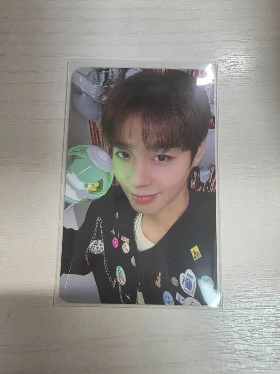 パク・ジフン(PARK JIHOON) ペンライト トレカ-【初回限定】 パク・ジフン(PARK JIHOON) ペンライト トレカ-【初回限定】
