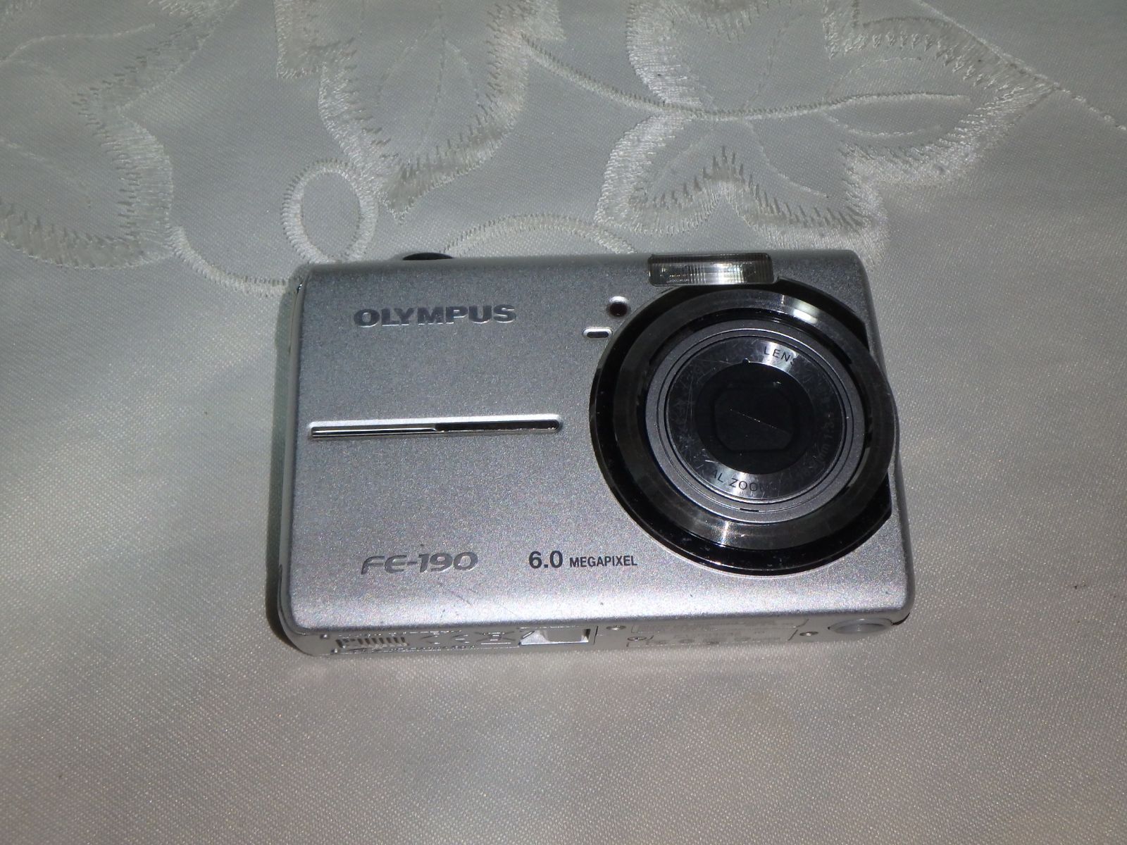 【動作OK】OLYMPUS FE-190 コンパクトデジタルカメラ ●付属品付き OLYMPUS FE-190 デジタルカメラ - メルカリ