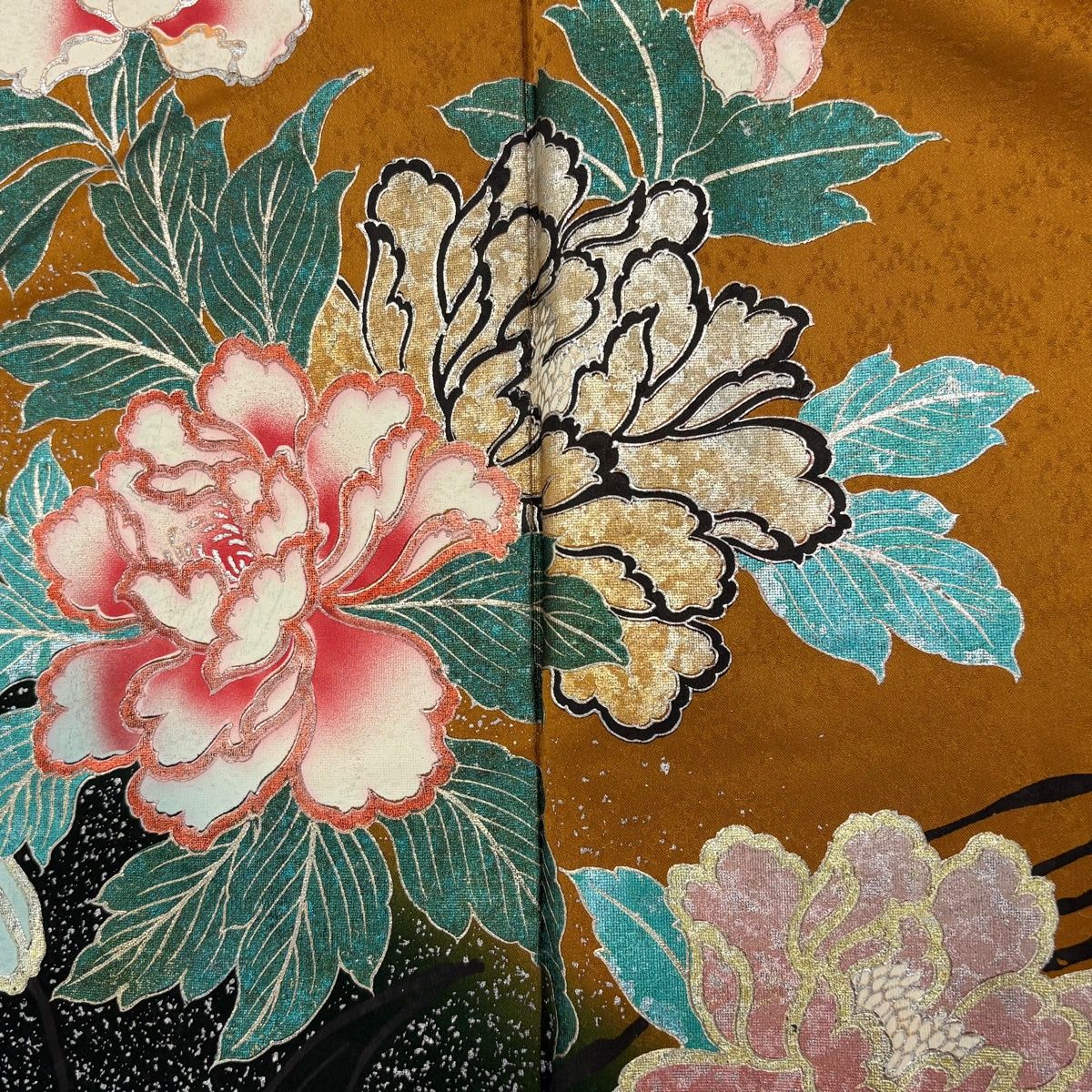 振袖 身丈161cm 裄丈65cm 正絹 名品 【中古】 振袖 身丈161cm 裄丈67cm M 袷 鈴乃屋 鈴 桜 銀通し 金彩 黒 正絹 名品