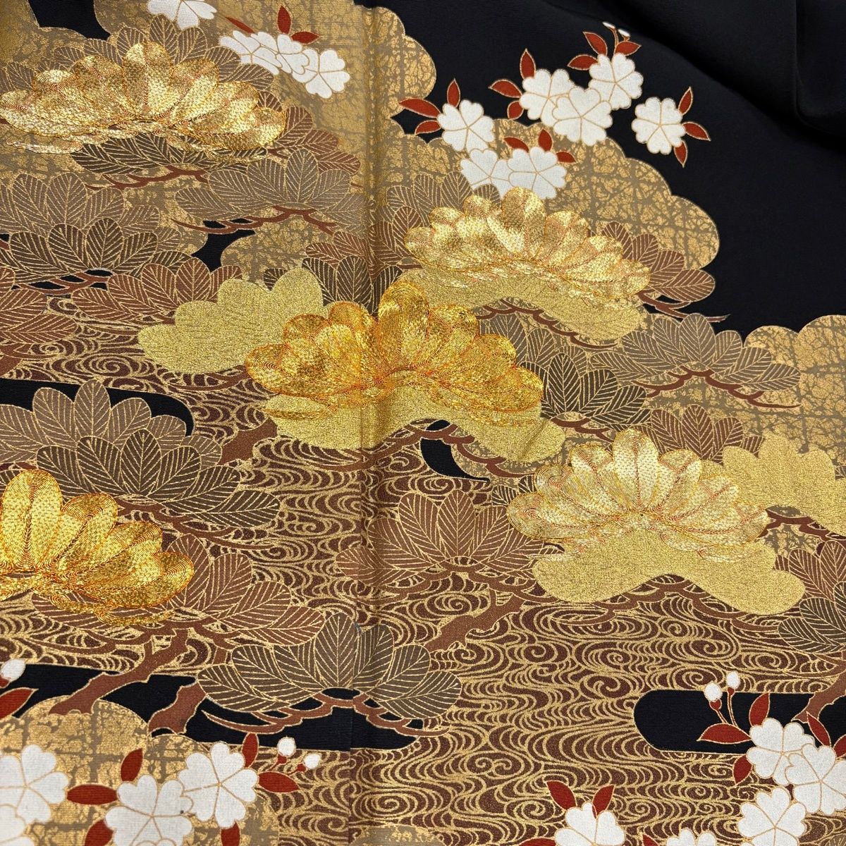 黒留袖 美品 名品 身丈169cm 裄丈67.5cm 正絹 【中古】 黒留袖 美品 名品 身丈169cm 裄丈67.5cm 正絹 【中古】の通販 by