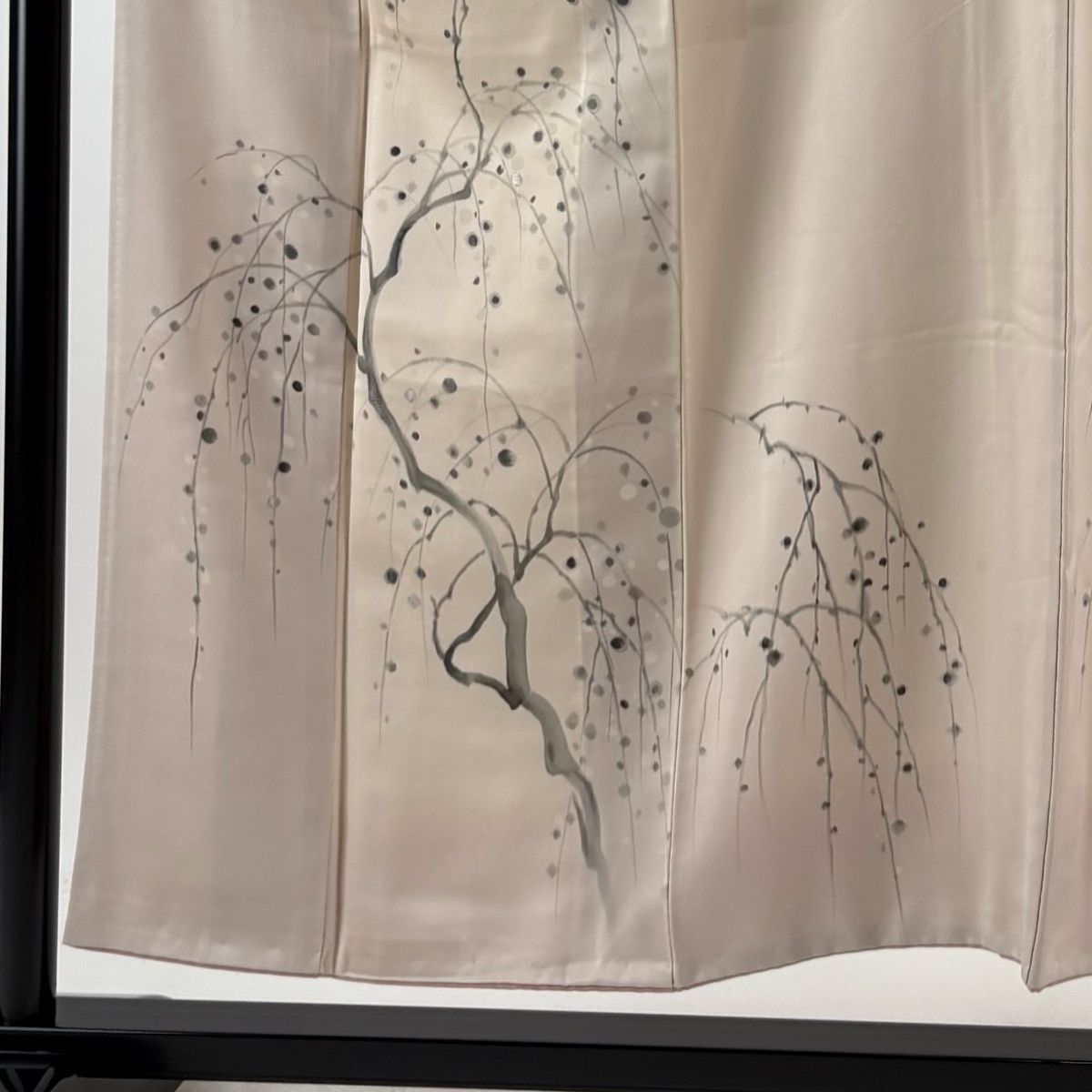 付下げ 身丈153cm 裄丈62cm S 袷 枝花 刺繍 ピンクベージュ 正絹 優品