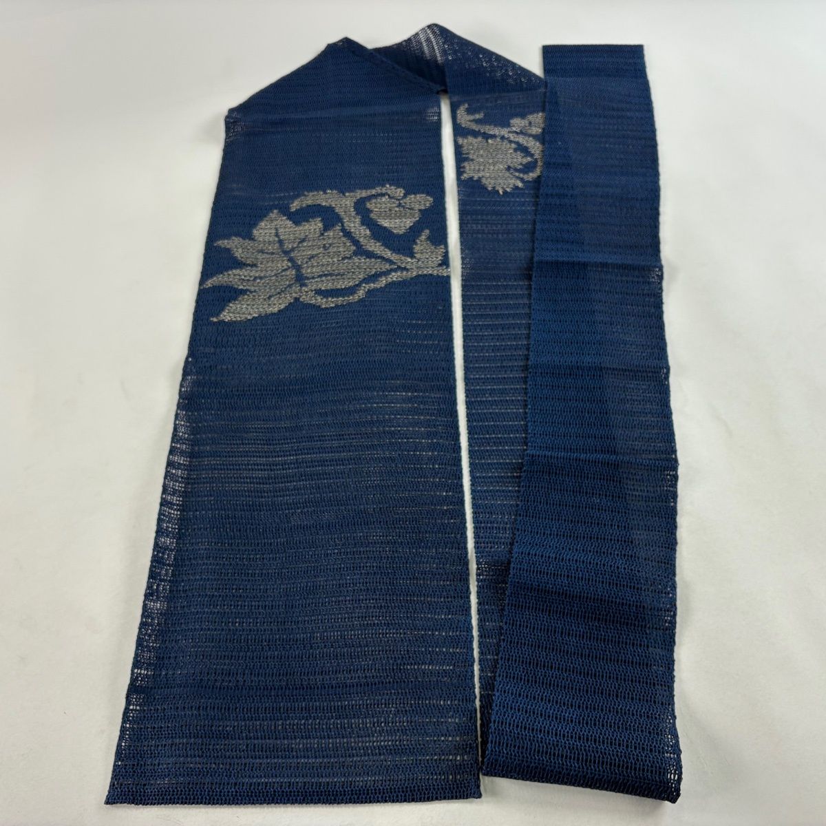名古屋帯 秀品 夏帯 八寸名古屋帯 羅織 花唐草 箔 紺色 正絹 【中古
