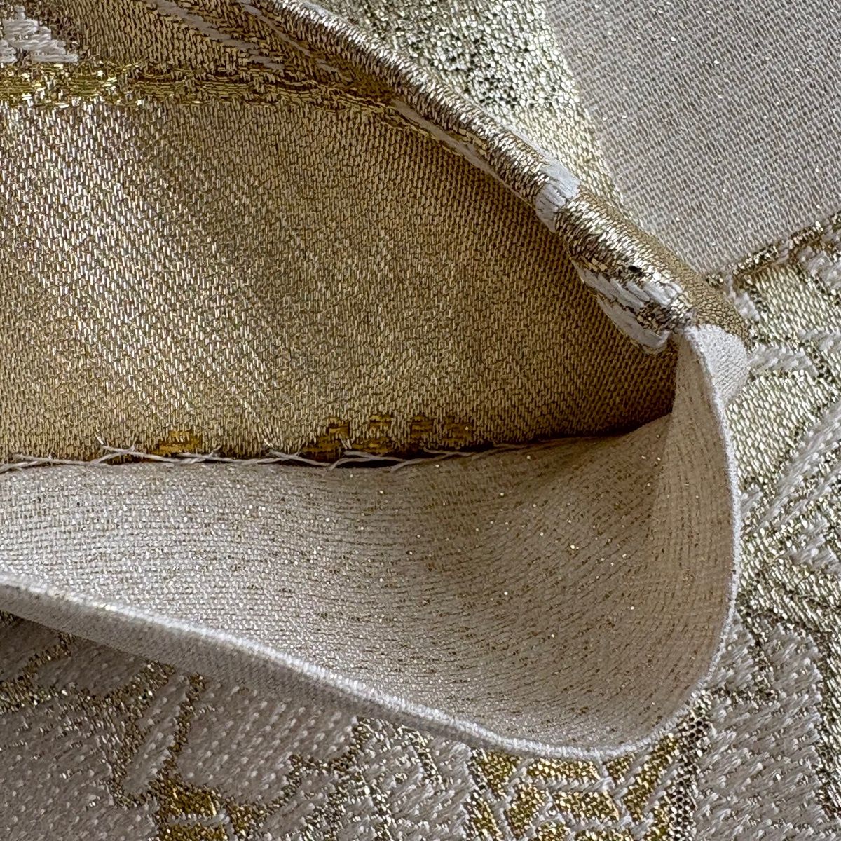 袋帯 秀品 花車 草花 本金箔 刺繍 金色 六通 正絹 【中古】 - メルカリ