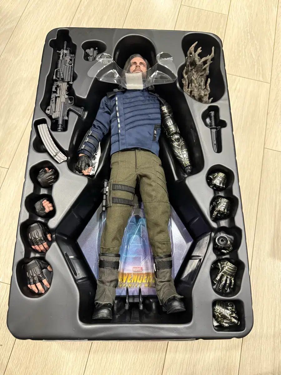 ホットトイズ アベンジャーズ インフィニティ ウォー バッキー