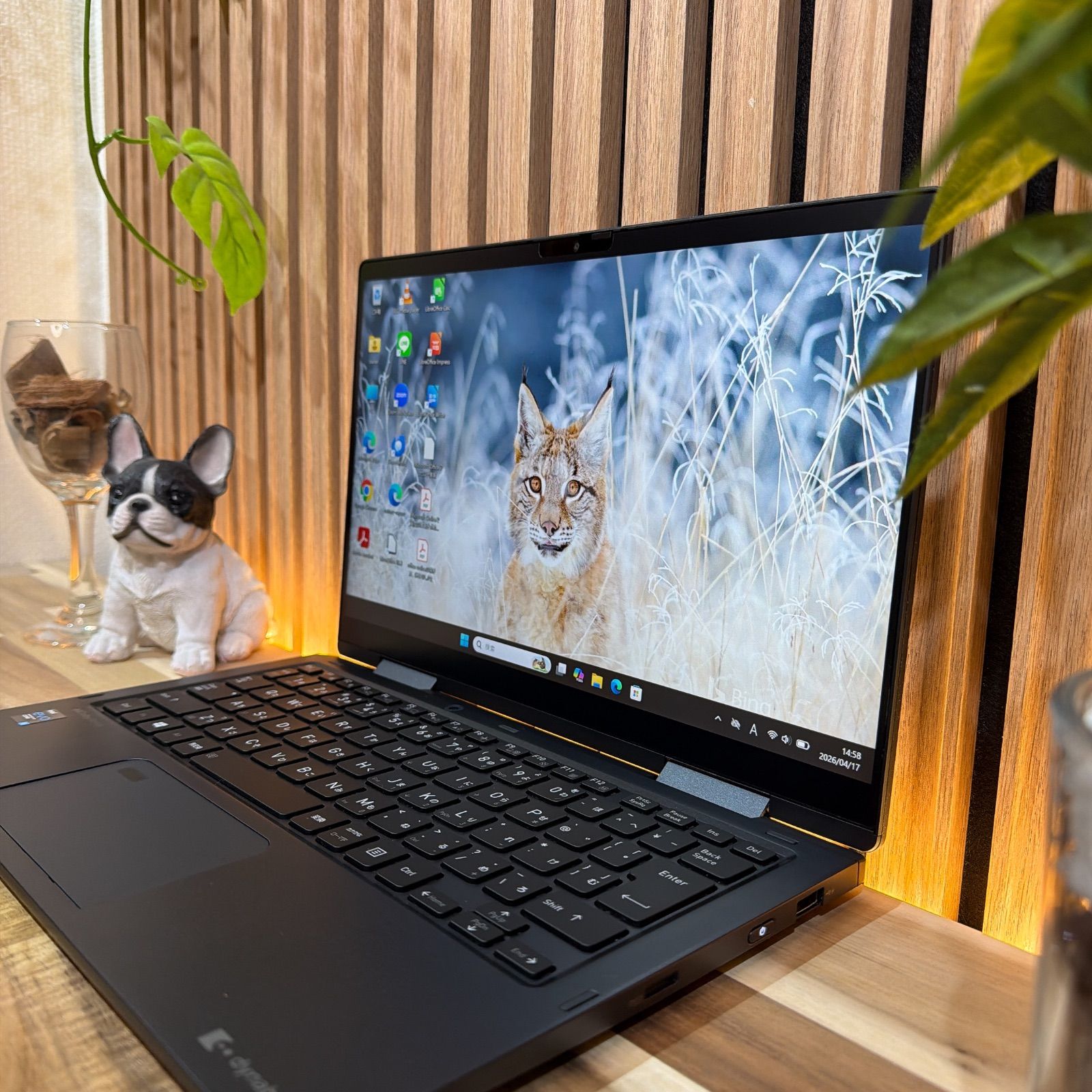 【軽量】タッチパネル 2in1コンバーチブル 2021年製 東芝 dynabook V83/HS 11世代 i5 SSD 256GB メモリ 8GB Iris Xe Windows11 Office付き ノートパソコン 24 準美品《2in1モデル》新型2021年発売【dynabook V83/HS】タッチ対応