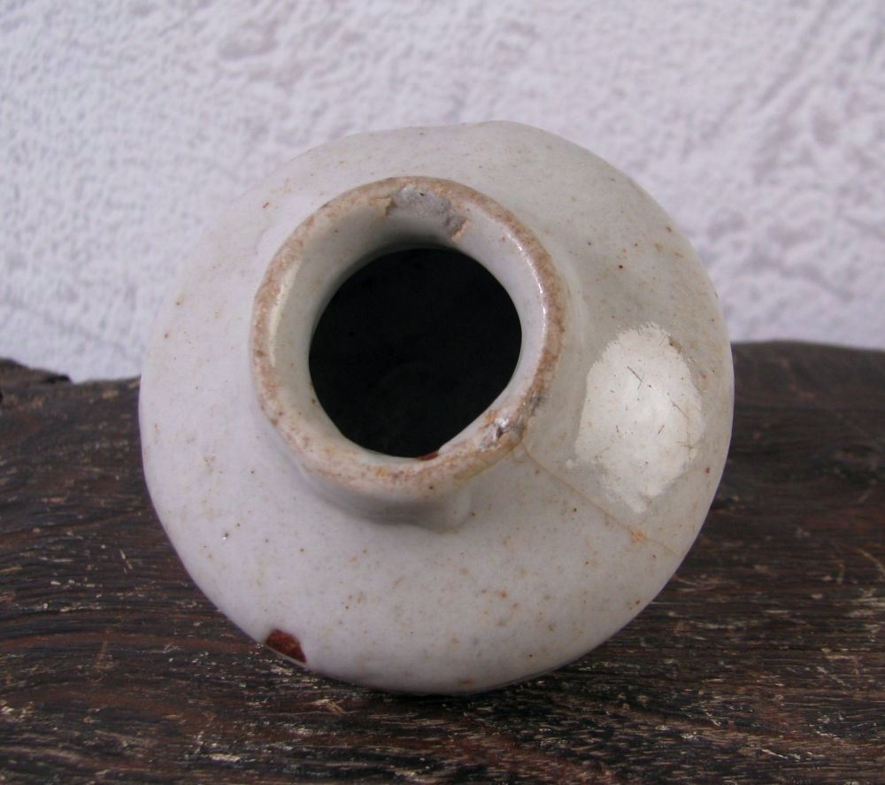 F184 古陶磁 耳付 小壺 高さ6cm 木箱入り 李朝 李朝 白磁小壺（1392–1897 CE） | 入蘆花（ロカニイル）