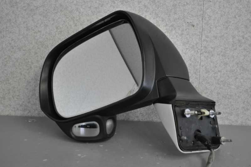 ヴォクシー DBA-ZRR70W 070 H20年 左ドアミラー ウインカー付