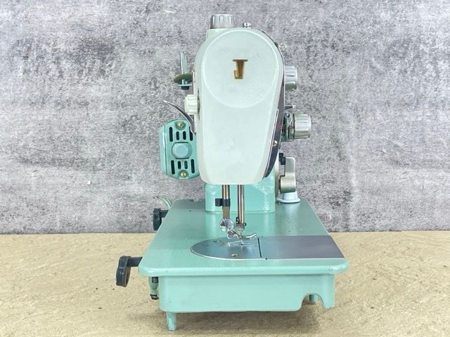 昭和レトロ ジャノメ ミシン MODEL670 【中古】JANOME ハンドクラフト