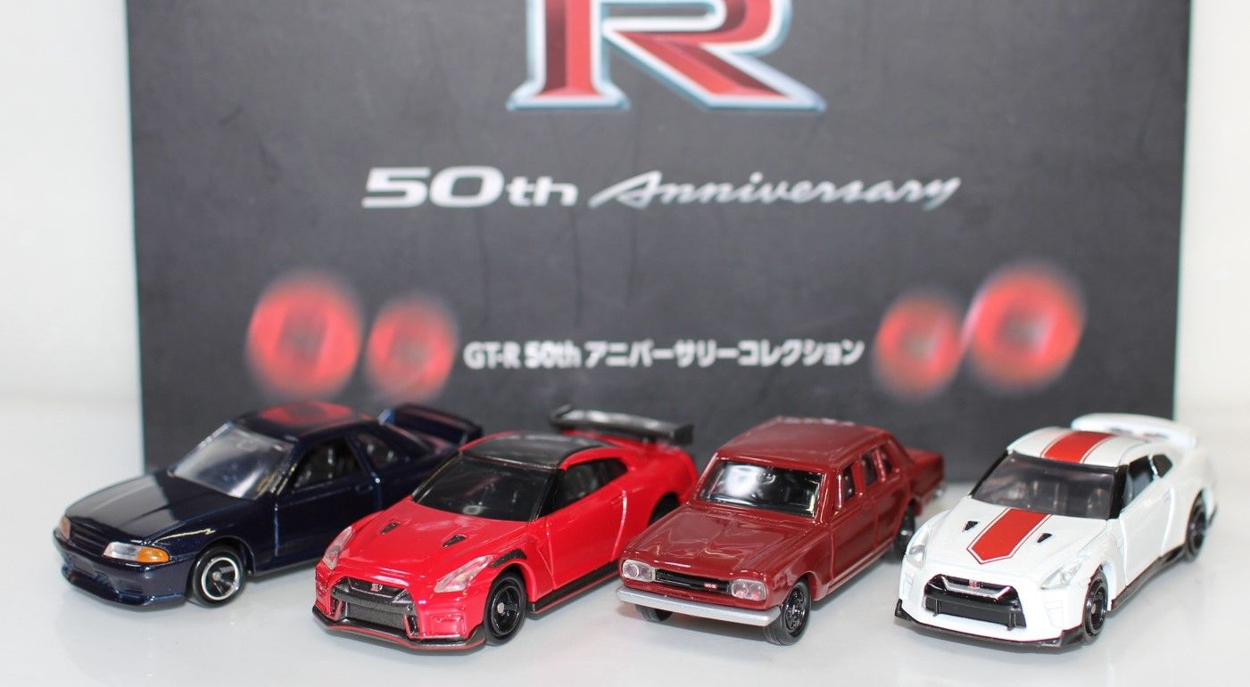 USED トミカ GT-R 50th アニバーサリーコレクション 240001033475