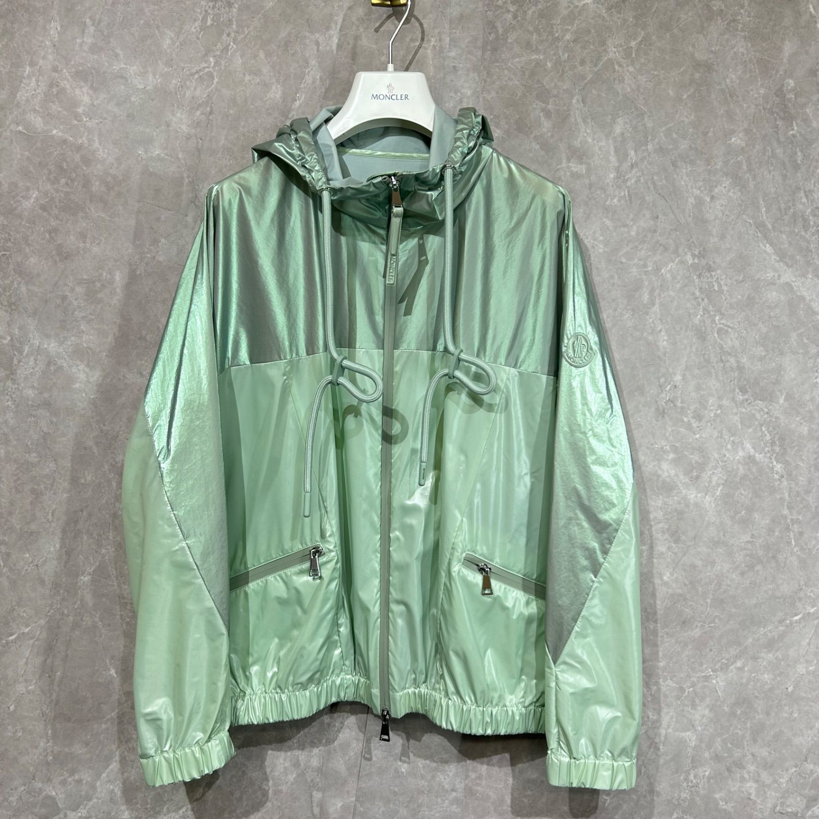 未使用】 MONCLER モンクレール ナイロンジャケットパーカーPARTIE 