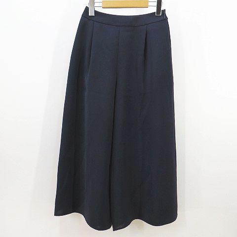 良品 Rene ルネ　キュロット ハーフパンツ　ネイビー　綺麗め　34 ルネ Rene キュロットパンツ 34 紺系 ネイビー 無地 裏地付き 日本製