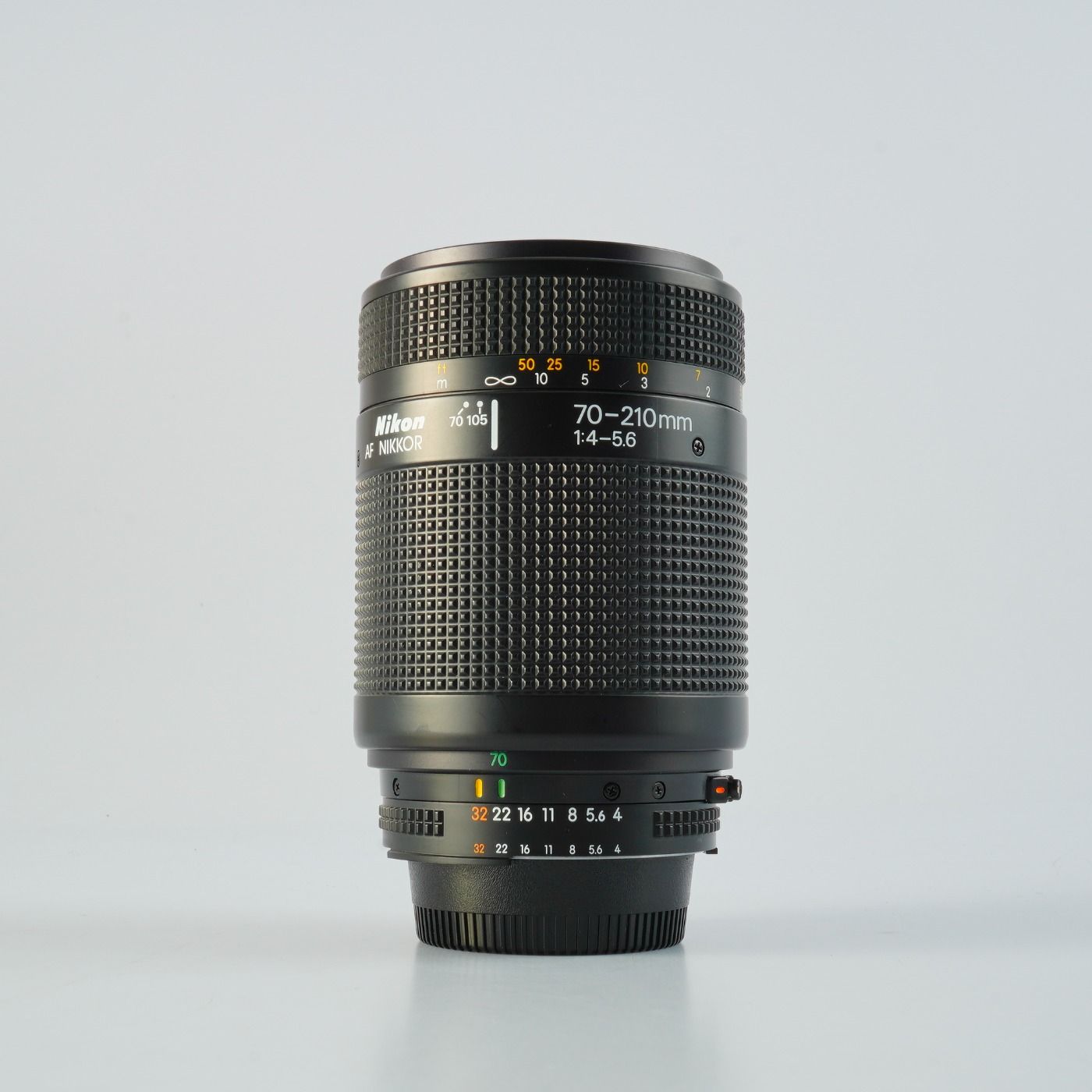 Nikon ニコン AF Nikkor 70-210mm F/4 ズームレンズ 海外では高評価