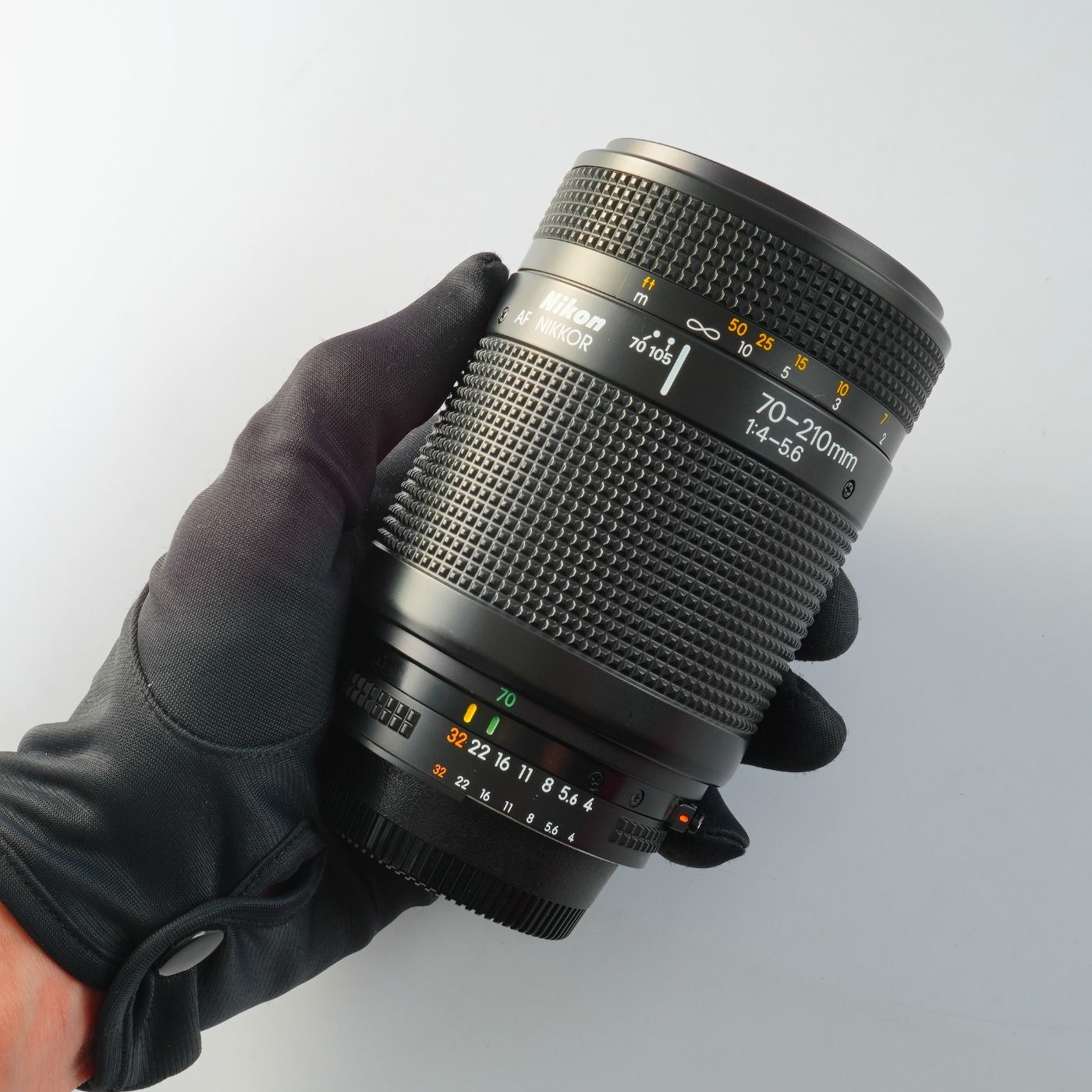 Nikon ニコン AF Nikkor 70-210mm F/4 ズームレンズ 海外では高評価