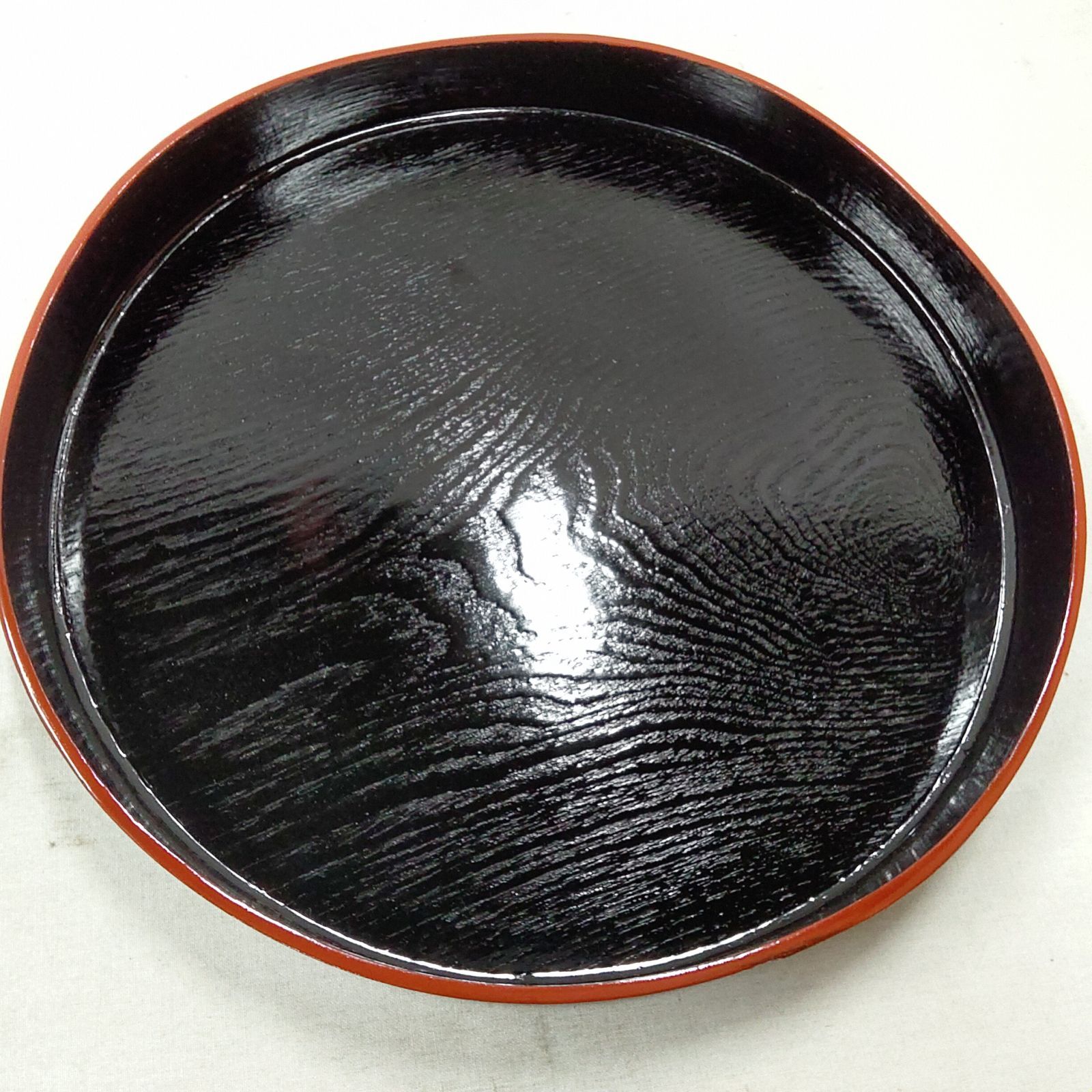 伝統漆器 円形盆 黒赤　うるし工芸　米永 未使用 美品 天然うるし 丸盆 天然木 伝統工芸品 木目 古道具 直径約27